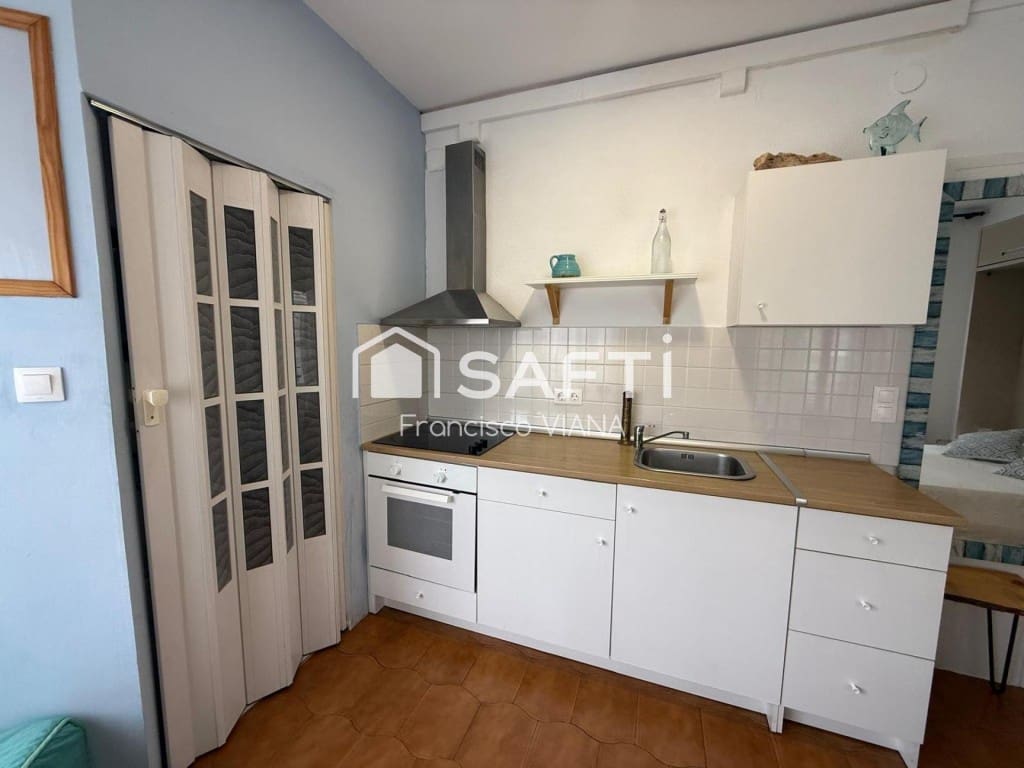 4 bedroom Apartment for sale in Malgrat de Mar - € 232,000 (Ref: 9896860)