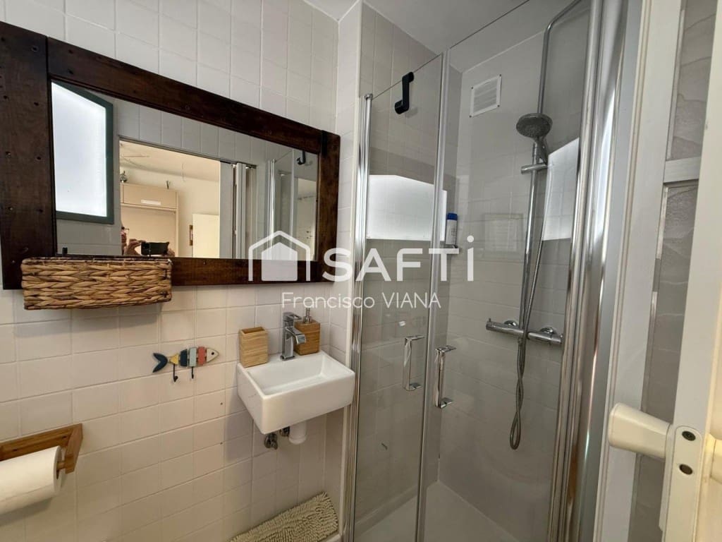 4 bedroom Apartment for sale in Malgrat de Mar - € 232,000 (Ref: 9896860)