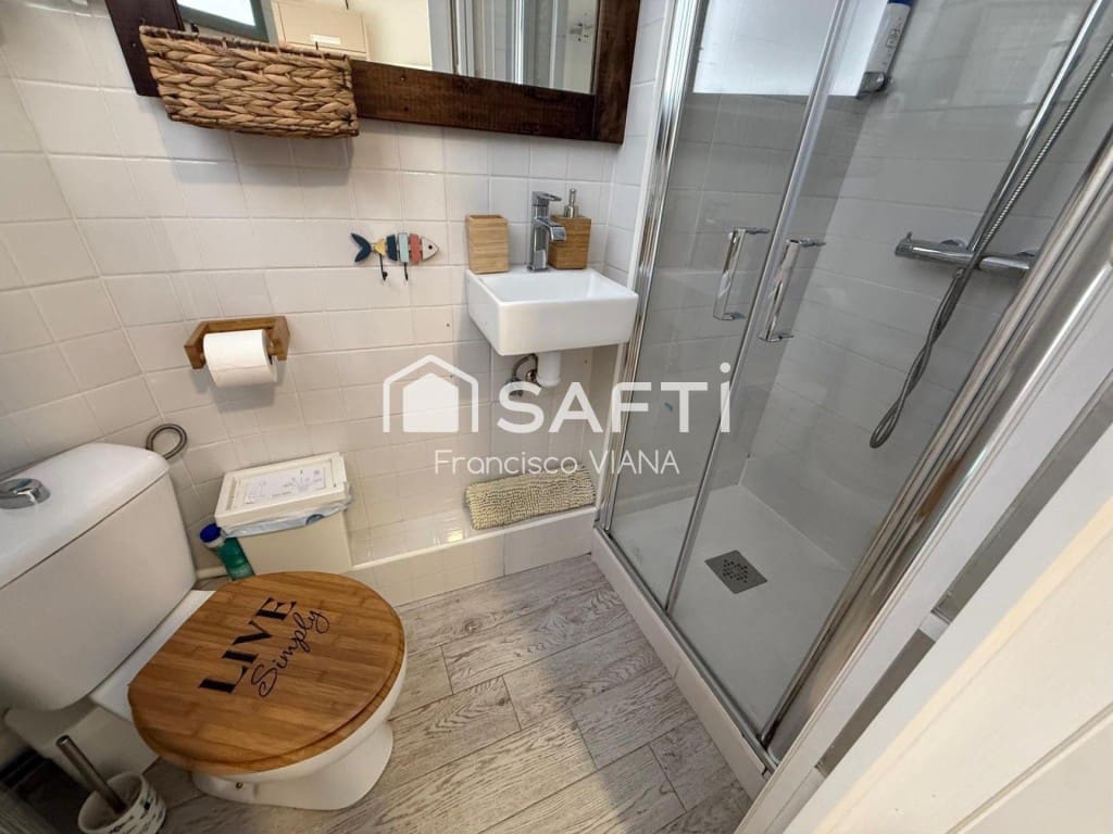 4 bedroom Apartment for sale in Malgrat de Mar - € 232,000 (Ref: 9896860)