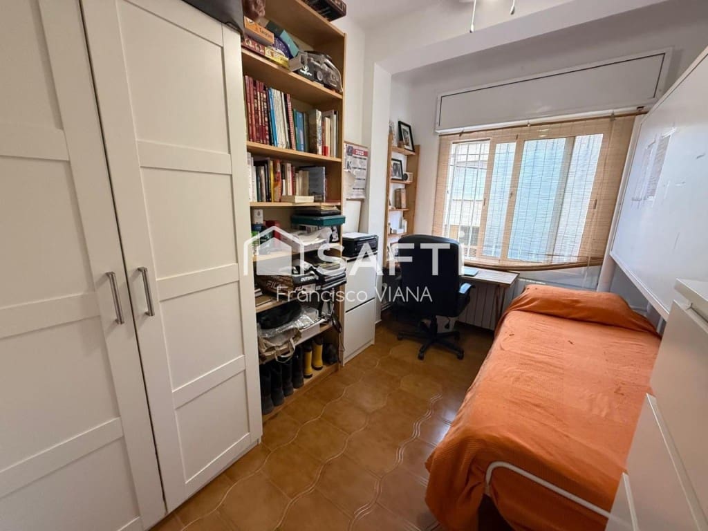 4 bedroom Apartment for sale in Malgrat de Mar - € 232,000 (Ref: 9896860)
