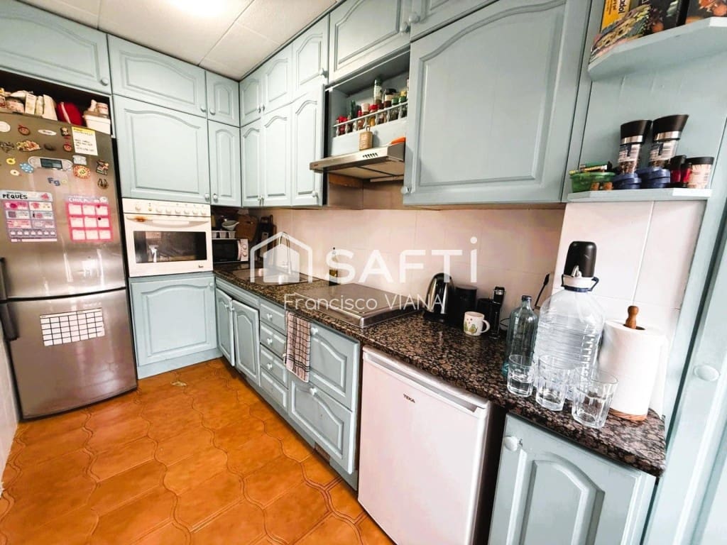 4 bedroom Apartment for sale in Malgrat de Mar - € 232,000 (Ref: 9896860)