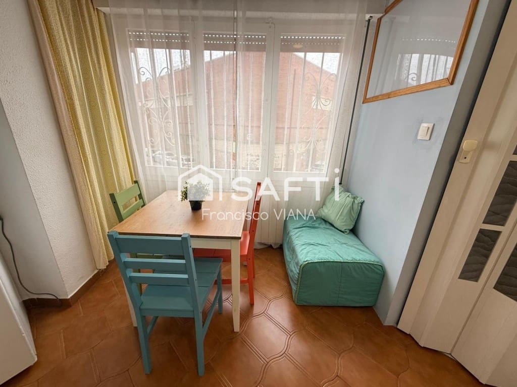 4 bedroom Apartment for sale in Malgrat de Mar - € 232,000 (Ref: 9896860)