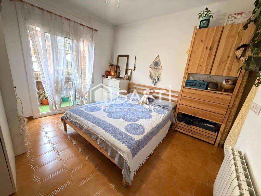 4 bedroom Apartment for sale in Malgrat de Mar - € 232,000 (Ref: 9896860)