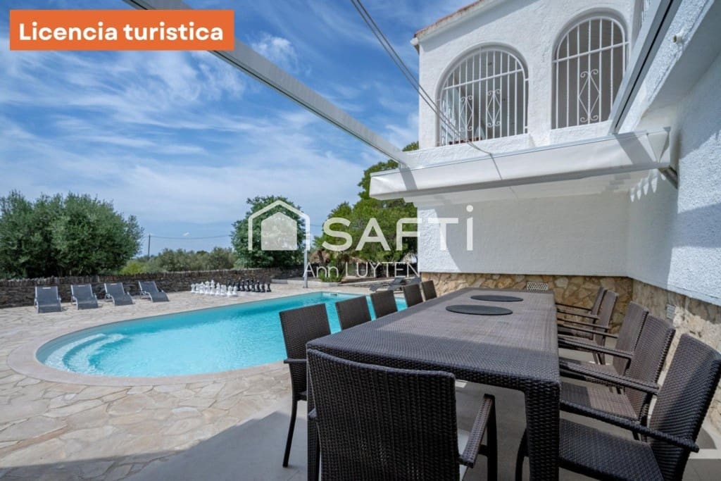 6 bedroom Villa for sale in El Mas Fumats with pool garage - € 749,000 (Ref: 9896861)