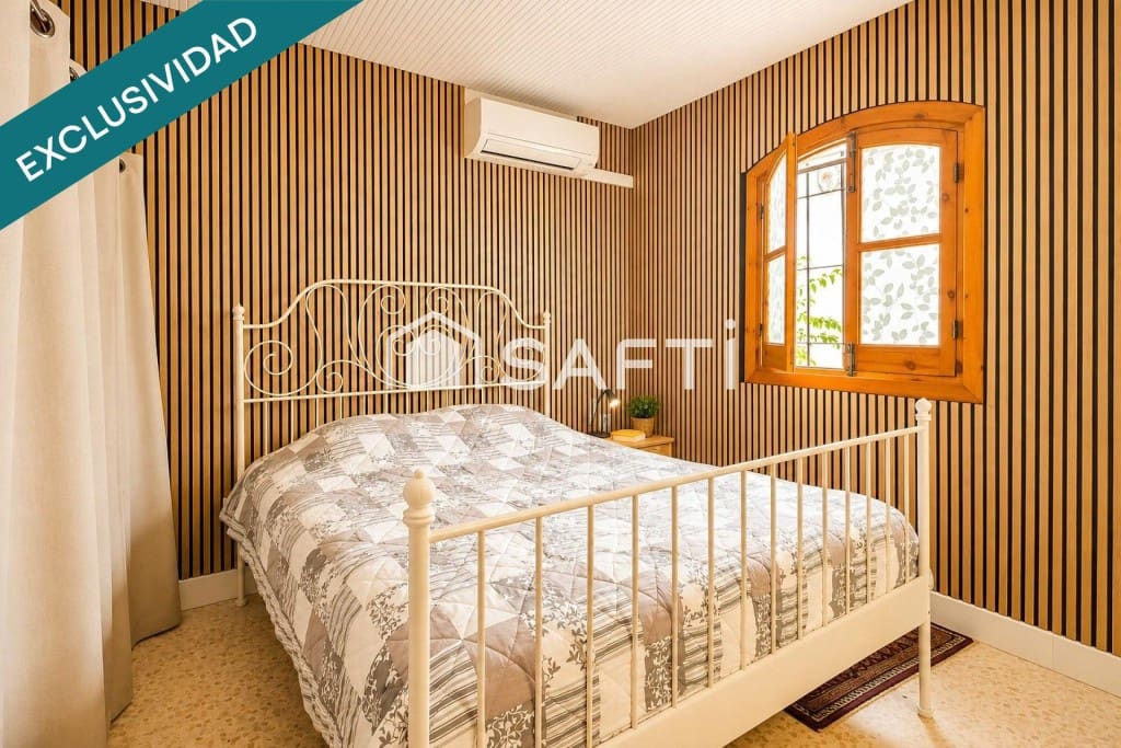 1 sovrum Lägenhet till salu i Nerja med pool - 219 000 € (Ref: 9896863)
