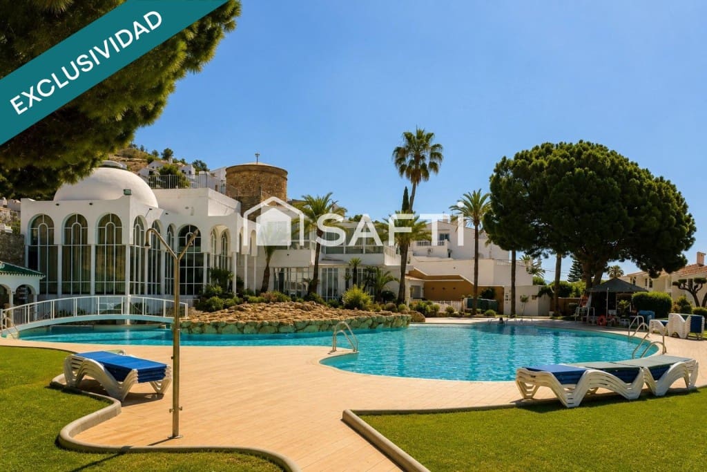 1 sovrum Lägenhet till salu i Nerja med pool - 219 000 € (Ref: 9896863)