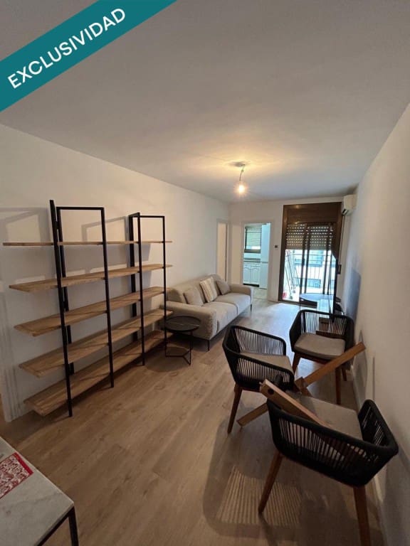 3 bedroom Apartment for sale in Santa Coloma de Gramenet - € 199,900 (Ref: 9896864)
