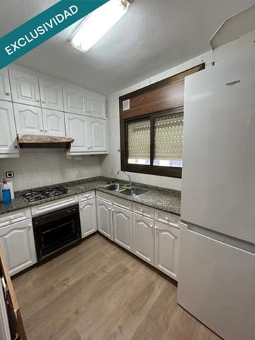 3 bedroom Apartment for sale in Santa Coloma de Gramenet - € 199,900 (Ref: 9896864)