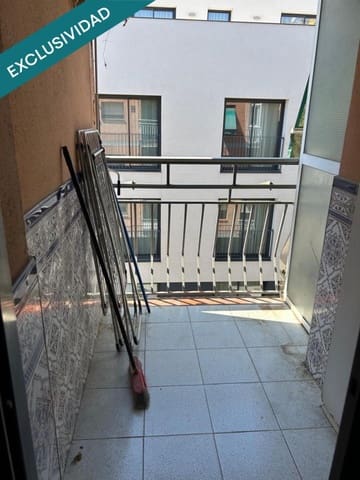 3 bedroom Apartment for sale in Santa Coloma de Gramenet - € 199,900 (Ref: 9896864)