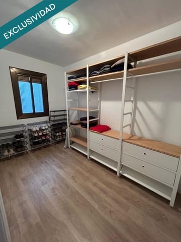3 bedroom Apartment for sale in Santa Coloma de Gramenet - € 199,900 (Ref: 9896864)