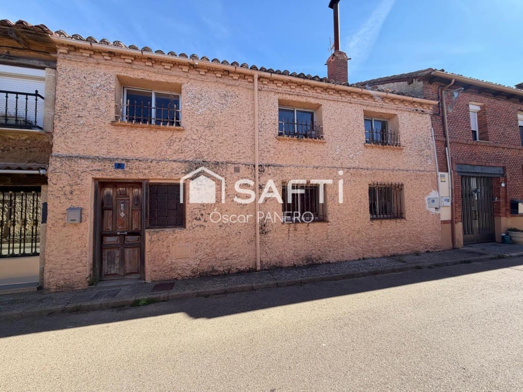 2 bedroom Terraced Villa for sale in Valdefresno - € 123,000 (Ref: 9896869)
