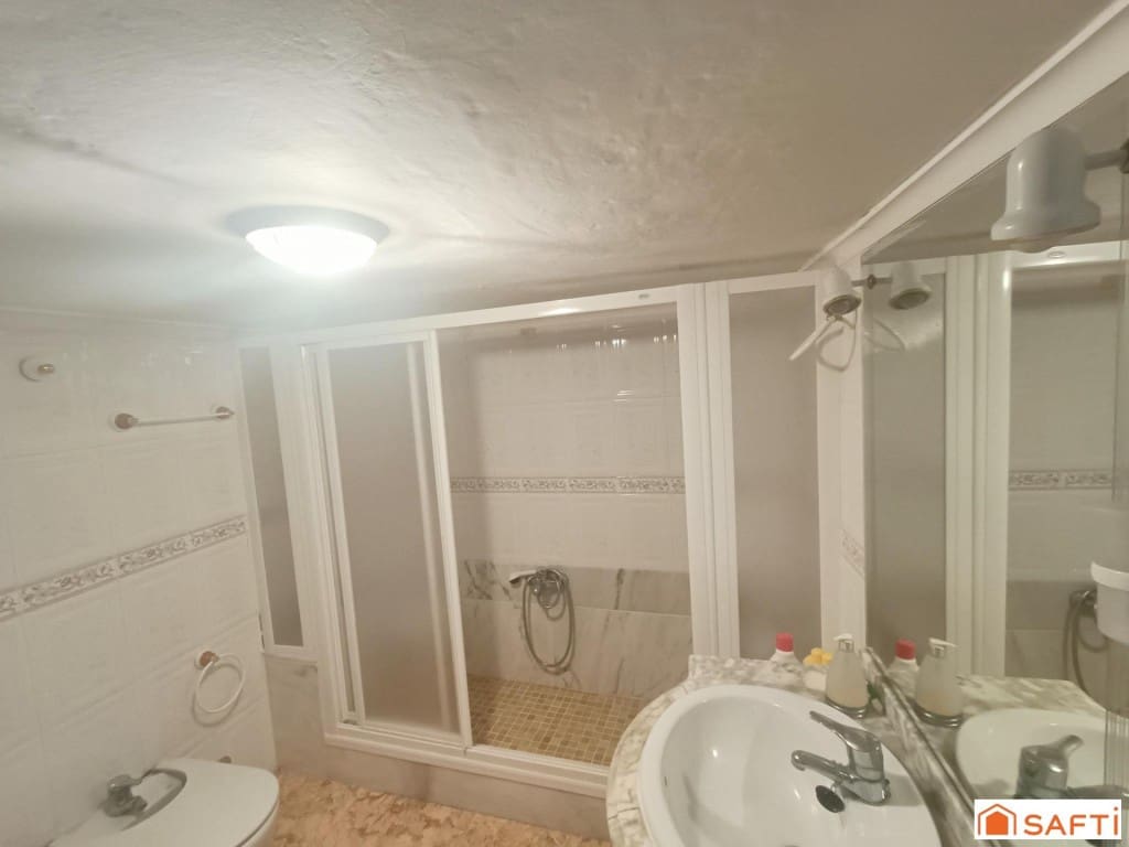11 bedroom Terraced Villa for sale in Villarta de San Juan with garage - € 164,000 (Ref: 9899313)
