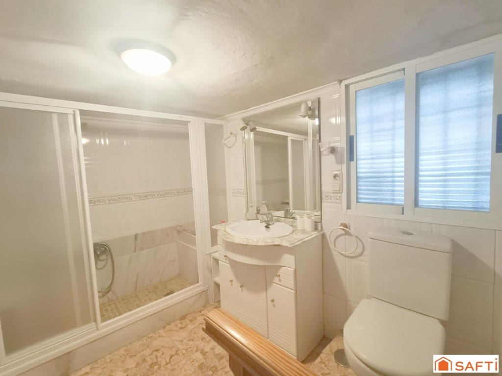 11 bedroom Terraced Villa for sale in Villarta de San Juan with garage - € 164,000 (Ref: 9899313)