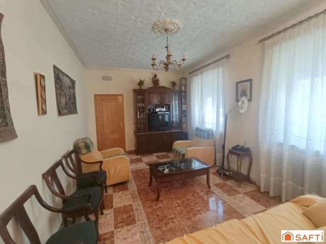 11 bedroom Terraced Villa for sale in Villarta de San Juan - € 164,000 (Ref: 9899313)