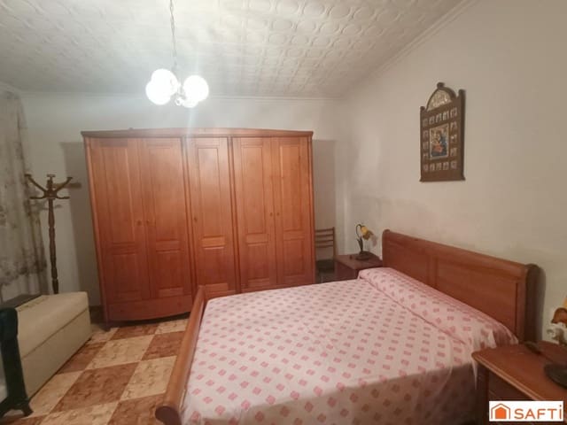 11 bedroom Terraced Villa for sale in Villarta de San Juan - € 164,000 (Ref: 9899313)