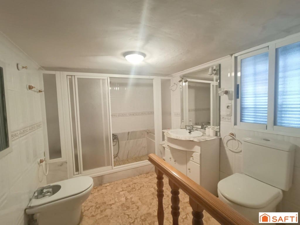 11 bedroom Terraced Villa for sale in Villarta de San Juan with garage - € 164,000 (Ref: 9899313)