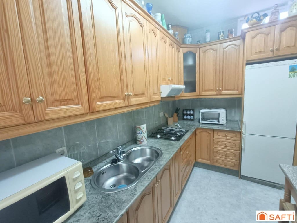 11 bedroom Terraced Villa for sale in Villarta de San Juan with garage - € 164,000 (Ref: 9899313)