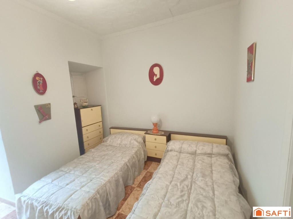 11 bedroom Terraced Villa for sale in Villarta de San Juan with garage - € 164,000 (Ref: 9899313)