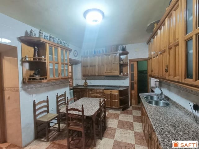 11 bedroom Terraced Villa for sale in Villarta de San Juan - € 164,000 (Ref: 9899313)