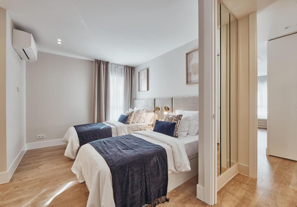 3 sypialnia Apartament na sprzedaż w Miasto Madryt z garażem - 2 409 000 € (Ref: 9899315)