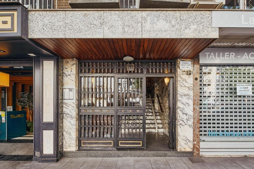 3 sovrum Lägenhet till salu i Madrid stad med garage - 1 809 000 € (Ref: 9899323)