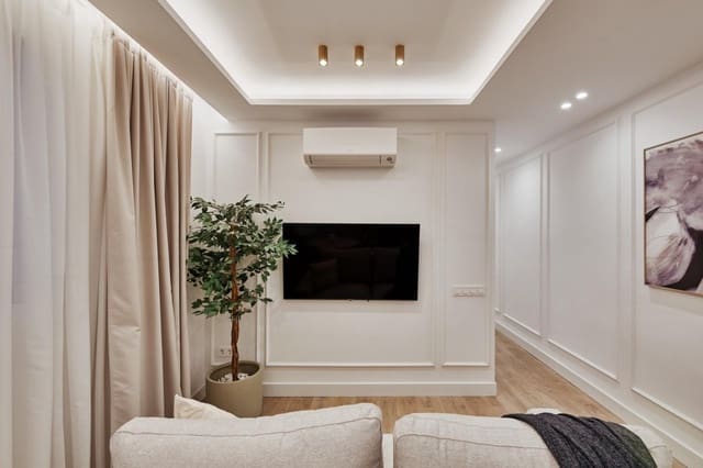 2 slaapkamer Appartement te koop in Universidad, Madrid stad - € 629.000 (Ref: 9899331)