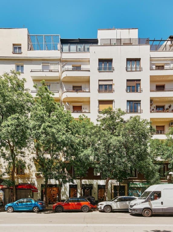 2 bedroom Apartment for sale in Madrid city - € 1,219,000 (Ref: 9899335)
