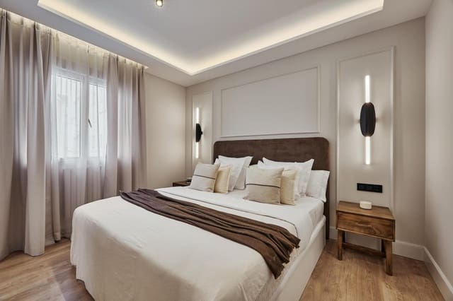 Apartamento de 3 habitaciones en Valdeacederas, Madrid ciudad en venta - 1.549.000 € (Ref: 9899340)