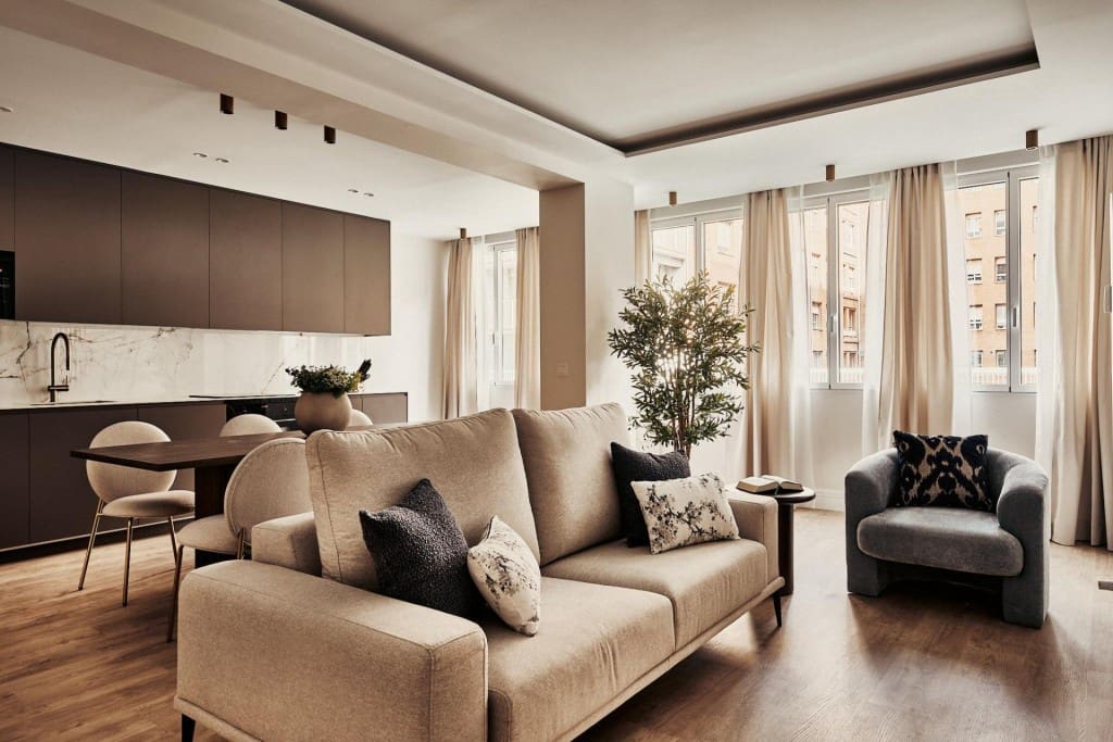 3 bedroom Apartment for sale in Madrid city - € 1,699,000 (Ref: 9899342)