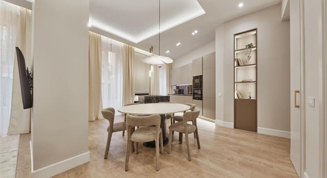 3 chambre Appartement à vendre à Universidad, Madrid ville - 1 269 000 € (Ref: 9899352)