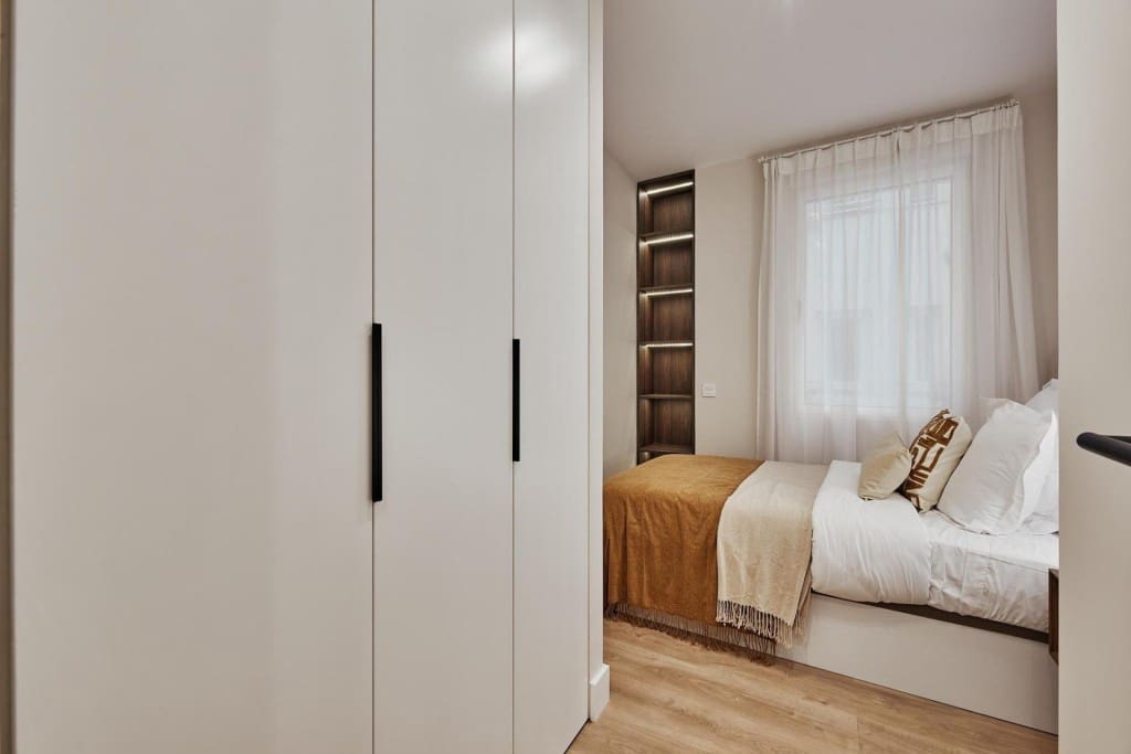 4 bedroom Apartment for sale in Madrid city - € 1,379,000 (Ref: 9899354)