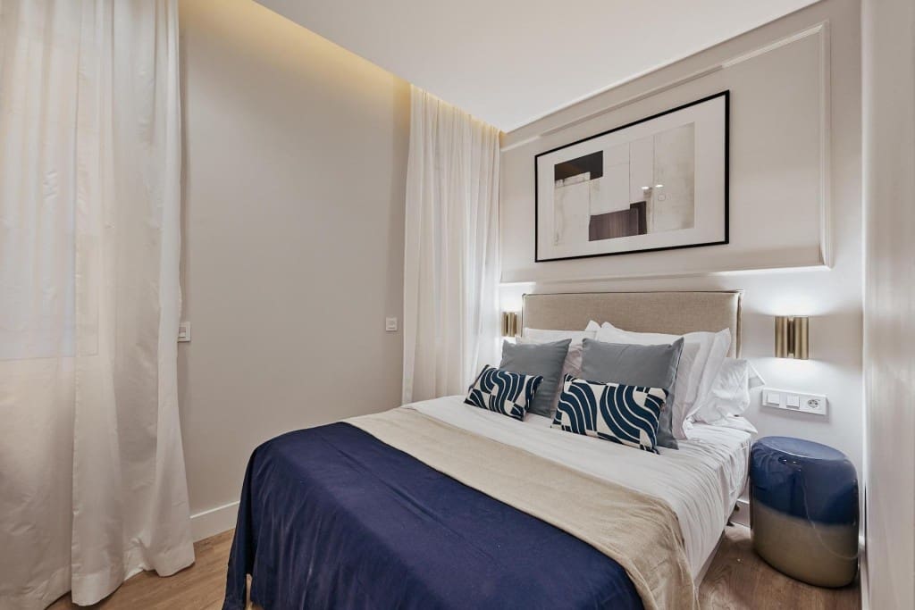 4 bedroom Apartment for sale in Madrid city - € 1,379,000 (Ref: 9899354)