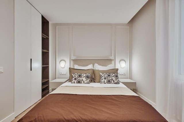 4 bedroom Apartment for sale in Valdeacederas, Madrid city - € 1,379,000 (Ref: 9899354)