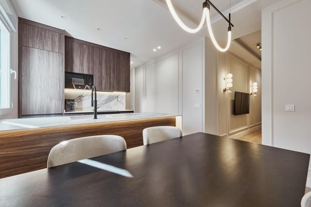 2 soveværelse Lejlighed til salg i Ibiza, Madrid by - € 1.079.000 (Ref: 9899363)