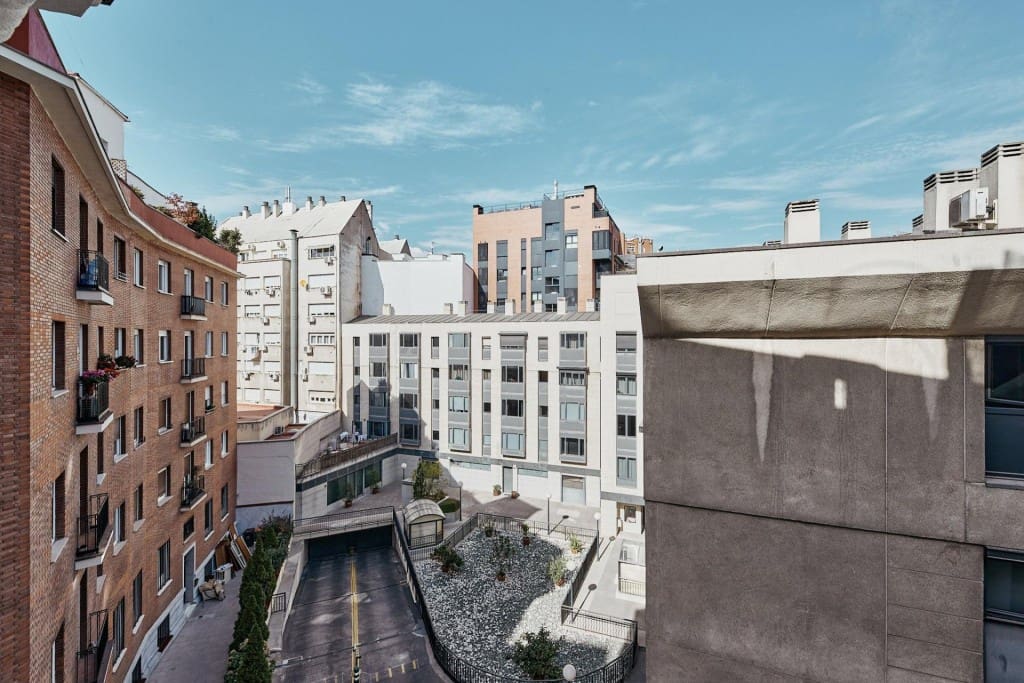 Apartamento de 2 habitaciones en Madrid ciudad en venta - 1.609.000 € (Ref: 9899365)