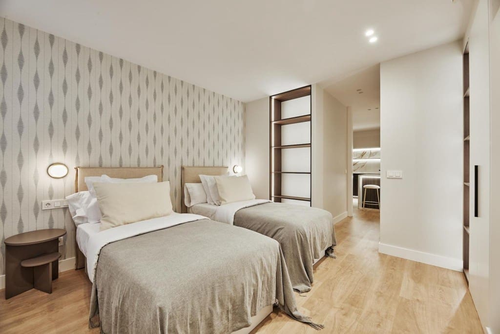 3 bedroom Apartment for sale in Madrid city with garage - € 2,149,000 (Ref: 9899369)