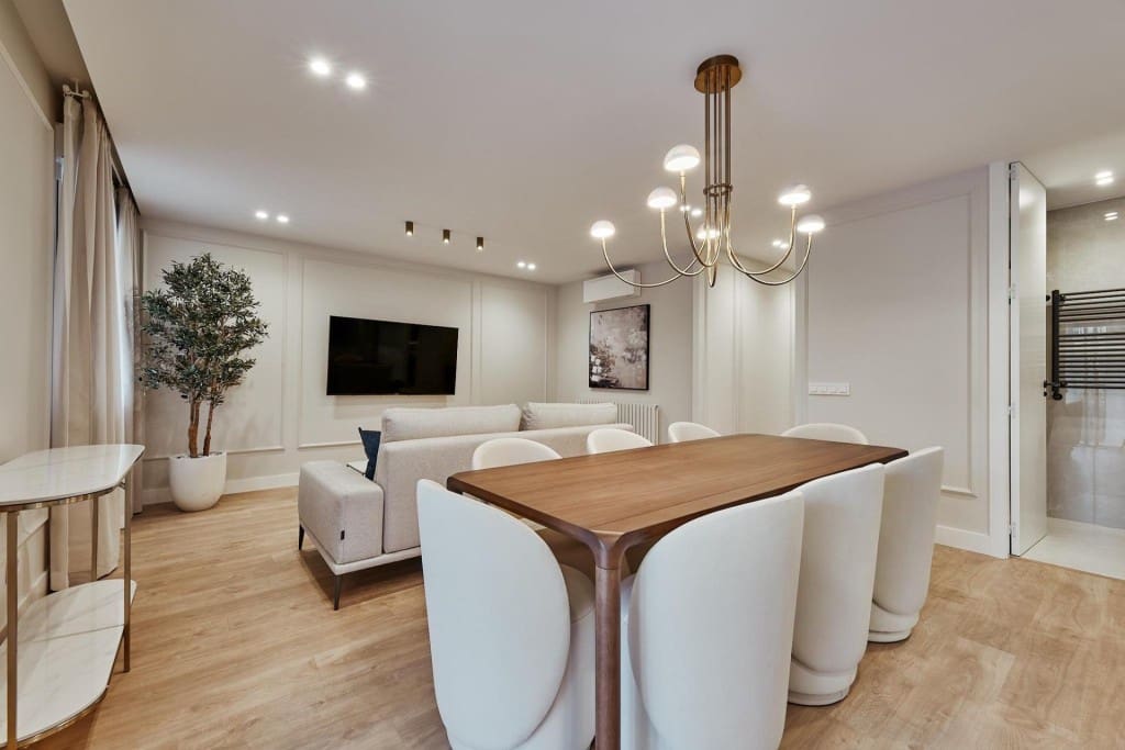 3 bedroom Apartment for sale in Madrid city with garage - € 2,149,000 (Ref: 9899369)