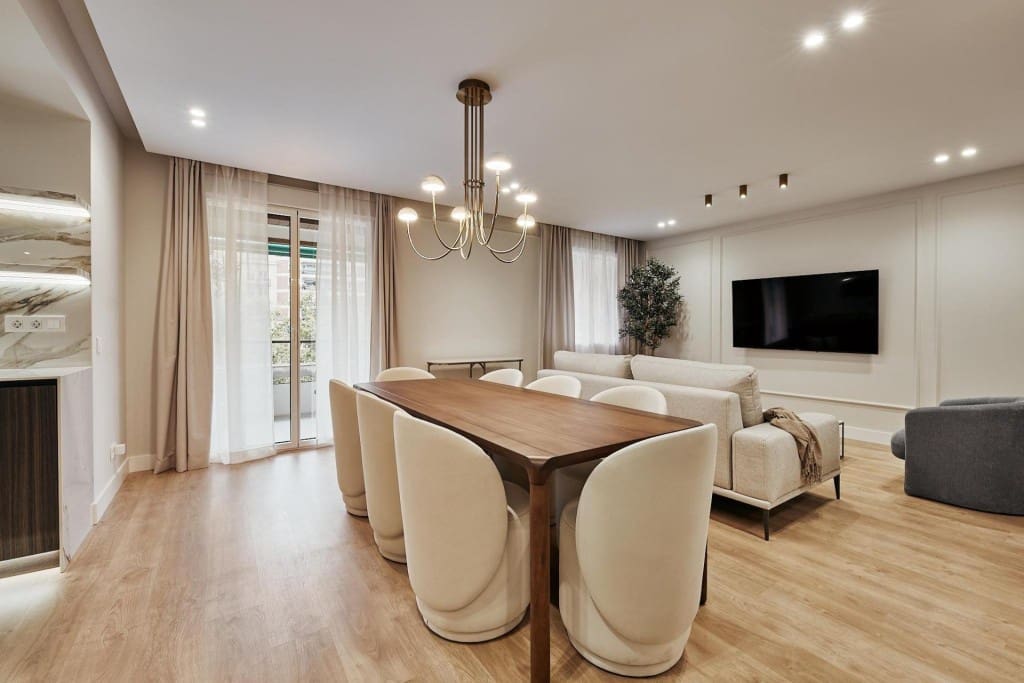 3 bedroom Apartment for sale in Madrid city with garage - € 2,149,000 (Ref: 9899369)
