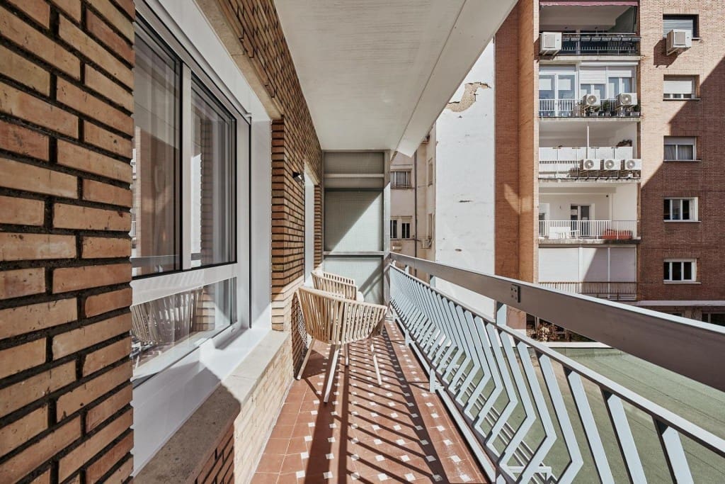 3 bedroom Apartment for sale in Madrid city with garage - € 1,779,000 (Ref: 9899373)