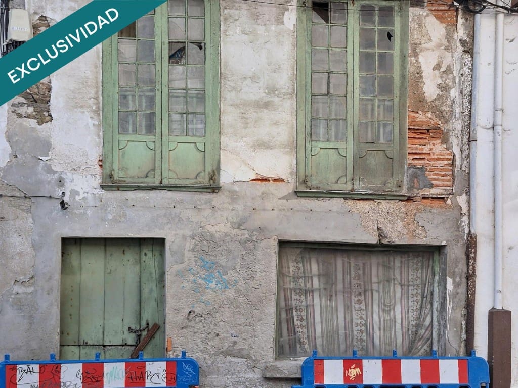 7 bedroom Terraced Villa for sale in Betanzos - € 35,000 (Ref: 9899377)