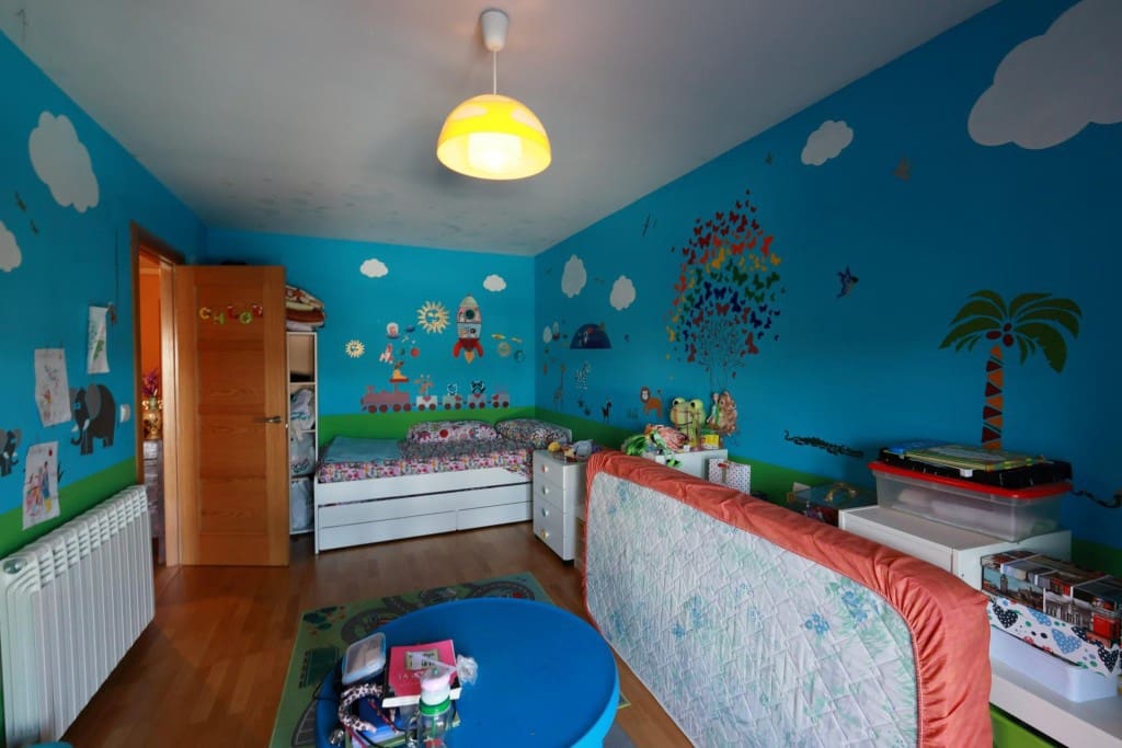 4 sypialnia Dom szeregowy na sprzedaż w Ponferrada z basenem - 475 000 € (Ref: 9899379)