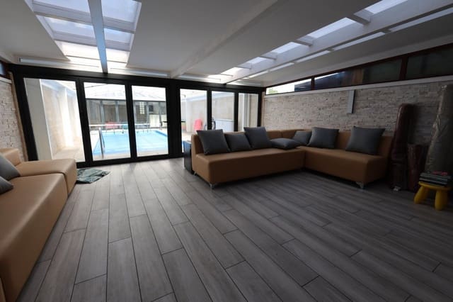 4 sypialnia Dom szeregowy na sprzedaż w Ponferrada - 475 000 € (Ref: 9899379)