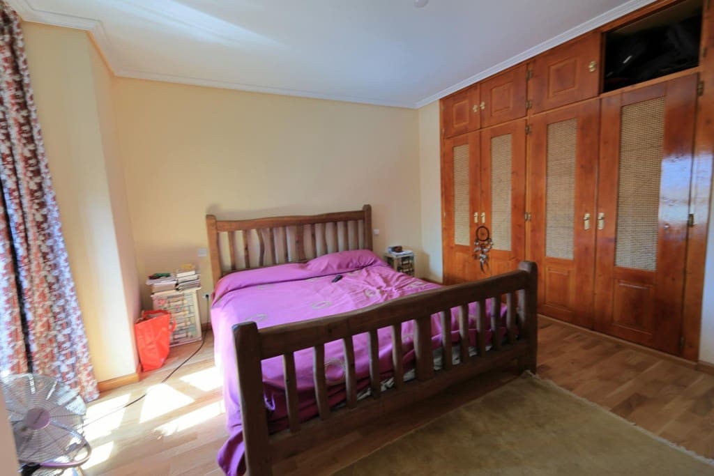 4 sypialnia Dom szeregowy na sprzedaż w Ponferrada z basenem - 475 000 € (Ref: 9899379)