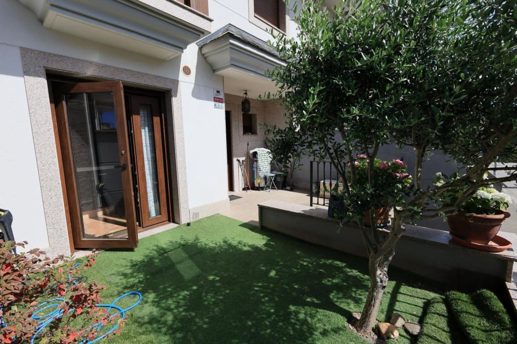 4 sypialnia Dom szeregowy na sprzedaż w Ponferrada z basenem - 475 000 € (Ref: 9899379)
