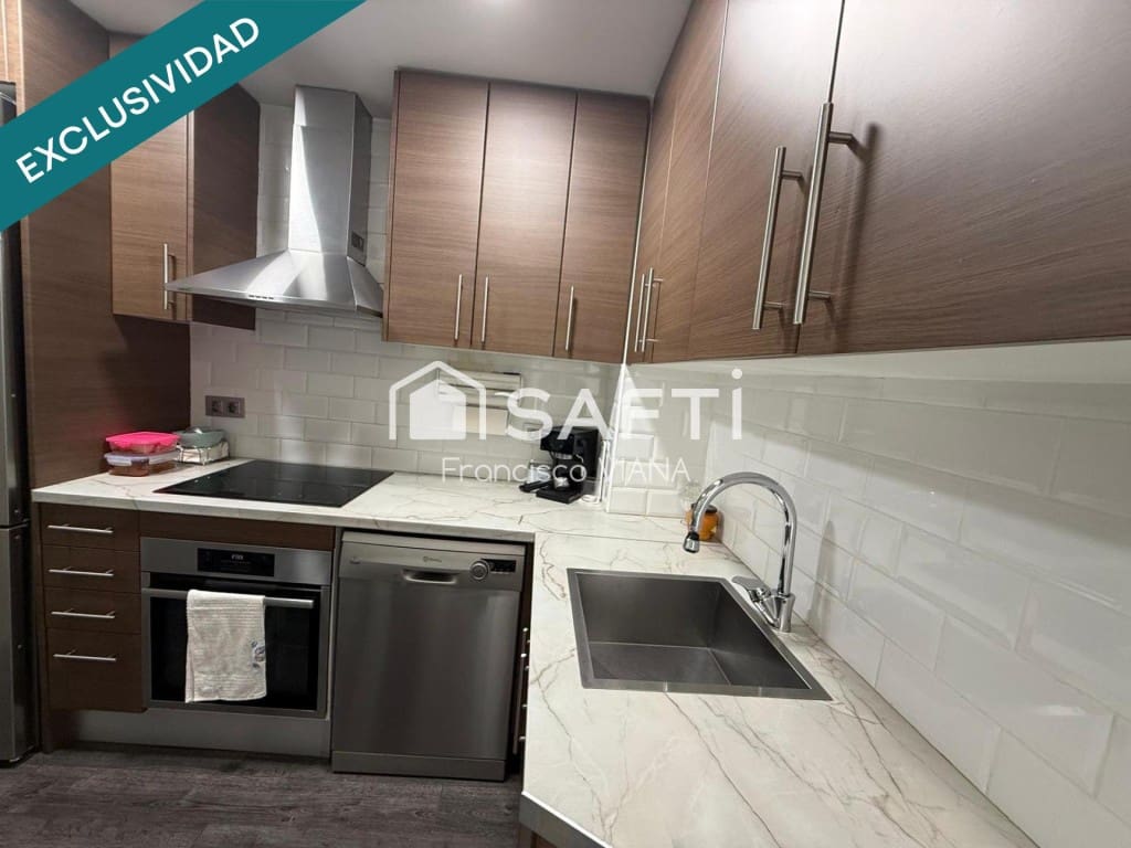 Apartamento de 3 habitaciones en Blanes en venta - 280.000 € (Ref: 9904253)