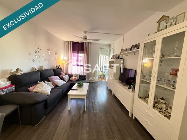 Apartamento de 3 habitaciones en Blanes en venta - 280.000 € (Ref: 9904253)
