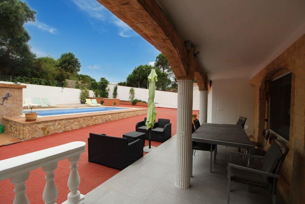 6 chambre Villa/Maison à vendre à Lloret de Mar - 430 000 € (Ref: 9904256)