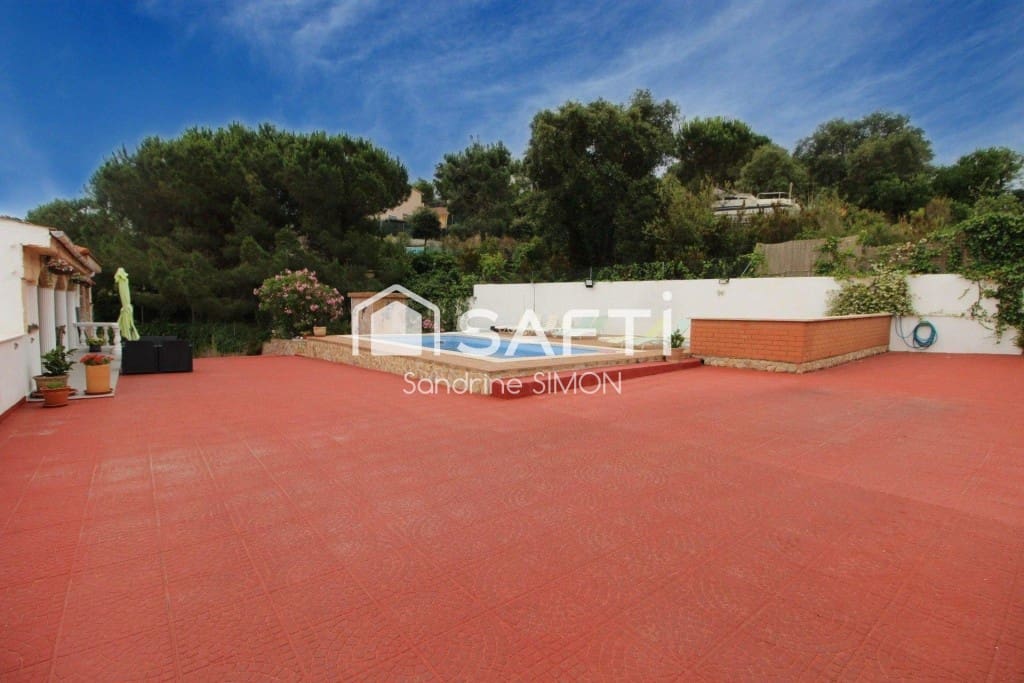 6 chambre Villa/Maison à vendre à Lloret de Mar - 430 000 € (Ref: 9904256)