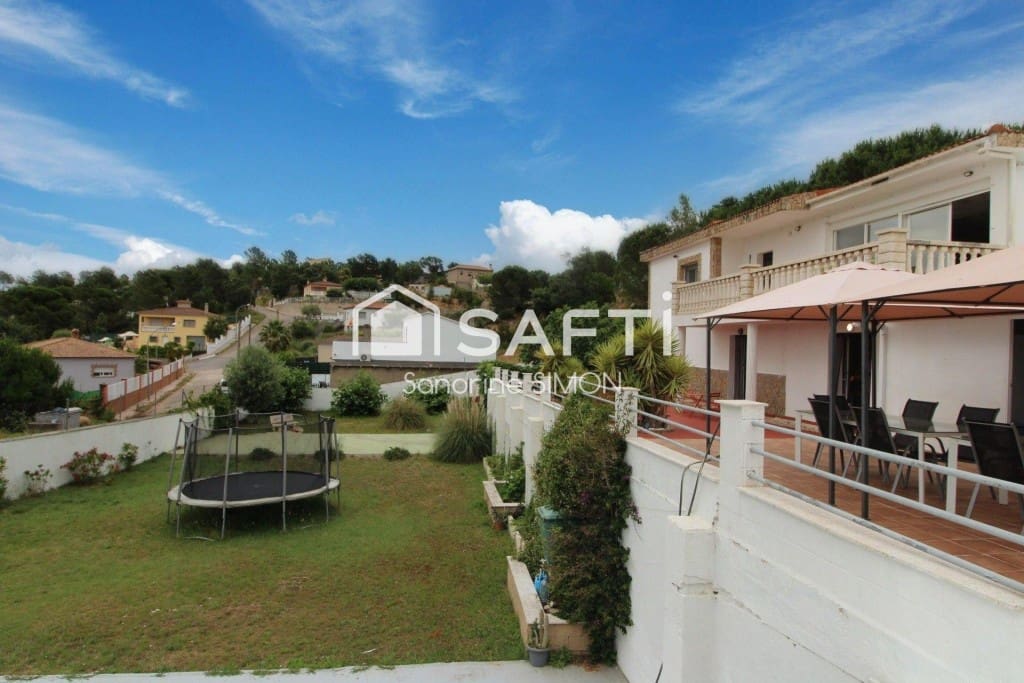 6 chambre Villa/Maison à vendre à Lloret de Mar - 430 000 € (Ref: 9904256)