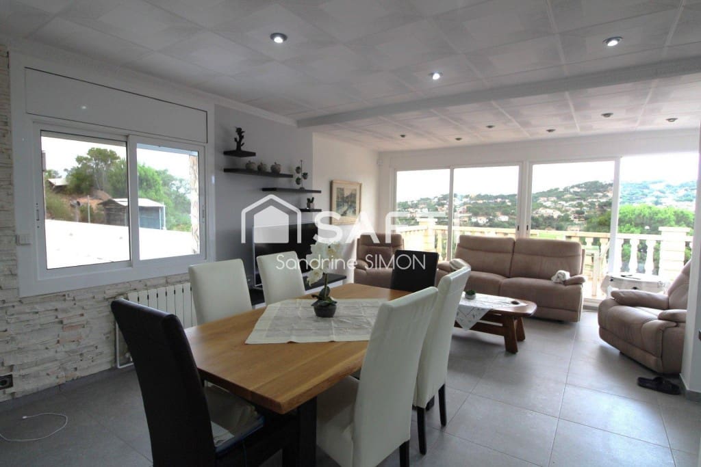 6 chambre Villa/Maison à vendre à Lloret de Mar - 430 000 € (Ref: 9904256)